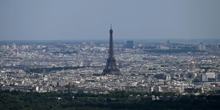 De nombreux locataires comptent braver la règlementation et sous-louer leur logement durant les Jeux olympiques de Paris, un moyen rêvé d'arrondir ses fins de mois