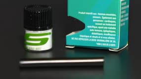 Le produit Sniffy est vendu avec une paille permettant de l'inhaler.
