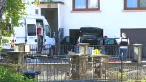 Des fouilles dans une voiture, dans la zone de disparition de Lina, le 29 septembre 2023.